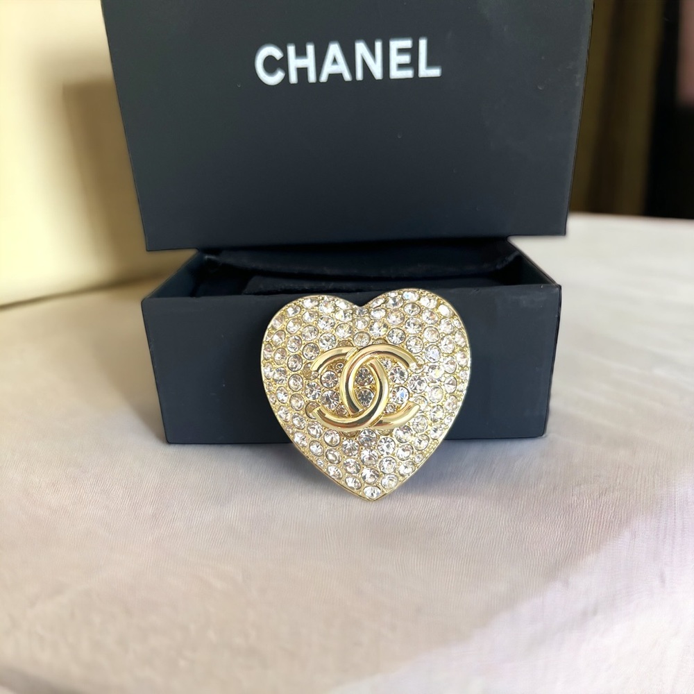 Chanel Gorgeous Gold w/ Crystals Bling Heart Shaped Brooch